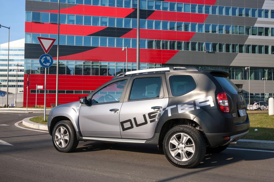  Dacia Duster Titan 2014 года  (IT) (фото 17 из 43)